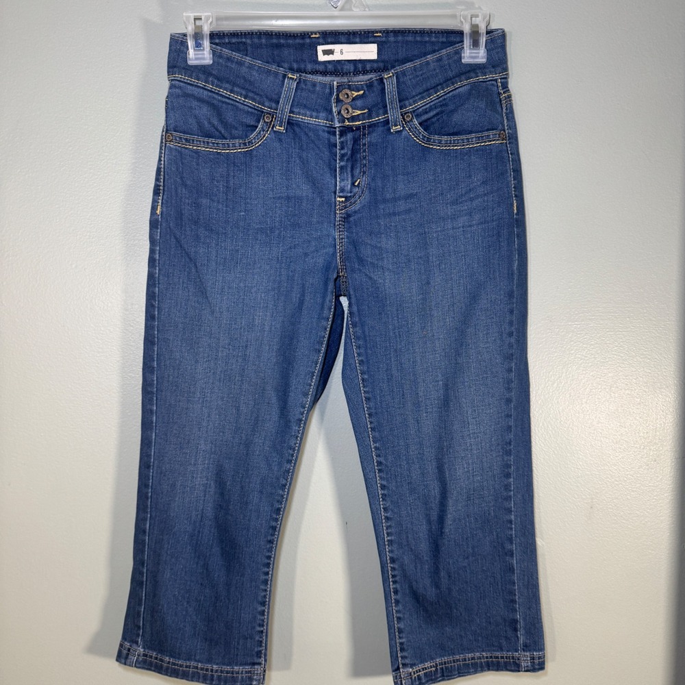 Levi's Medium Wash Double Button Denim Capri Cropped Jeans Women's Size 6 W28